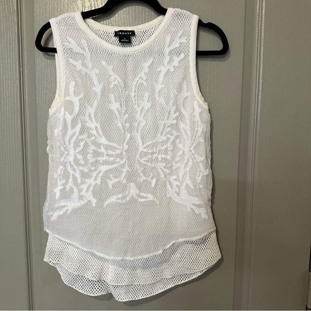 Trouvé White Layered Mesh Summer Lace Design XS Tank Top Vacation